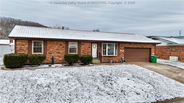 194 Shawnee Estates, Winfield, WV 25213