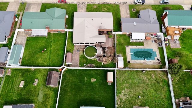194 Shawnee Estates, Winfield, WV 25213