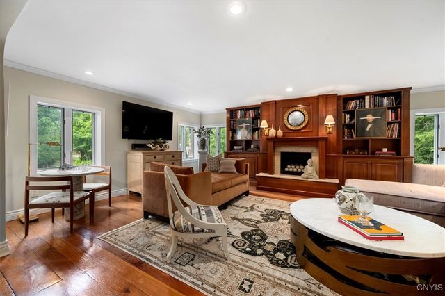 20 Sherman Circle, New Hartford, NY 13501