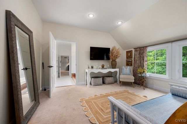 20 Sherman Circle, New Hartford, NY 13501