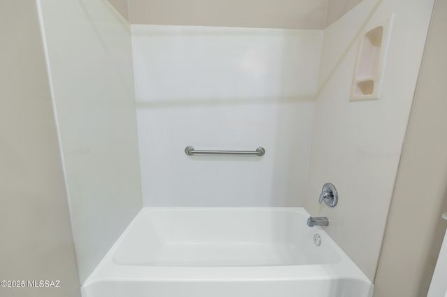 5829 S Waynes Way, Green Valley, AZ 85622