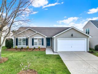 116 Winborne Drive, Mooresville, NC 28115