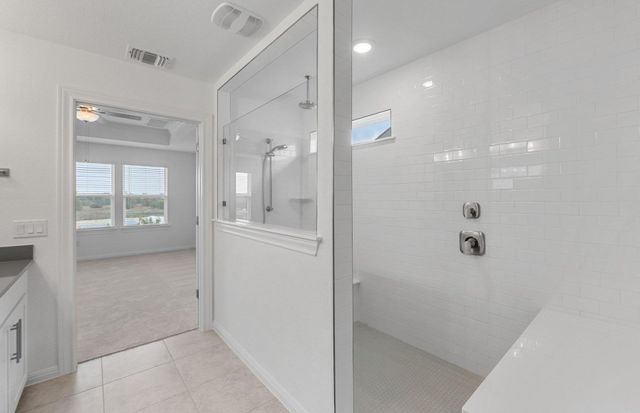 140 Inlet LN, Leander, TX 78641