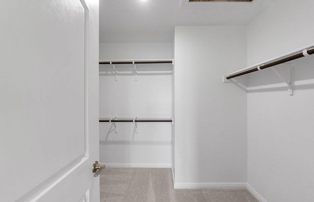 140 Inlet LN, Leander, TX 78641