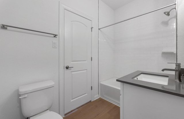 140 Inlet LN, Leander, TX 78641