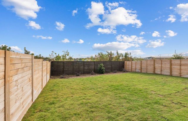 140 Inlet LN, Leander, TX 78641