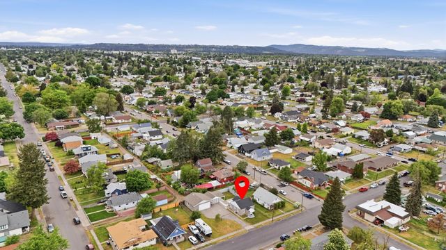 5619 N Regal St, Spokane, WA 99208