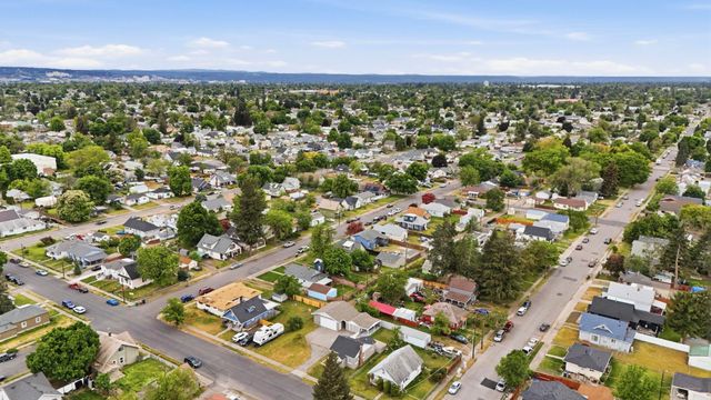 5619 N Regal St, Spokane, WA 99208