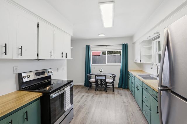5619 N Regal St, Spokane, WA 99208