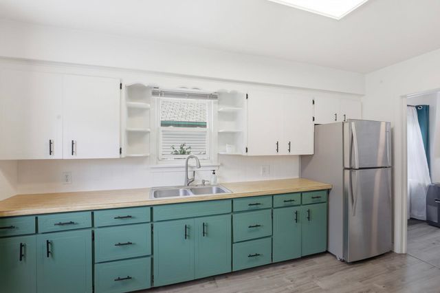 5619 N Regal St, Spokane, WA 99208