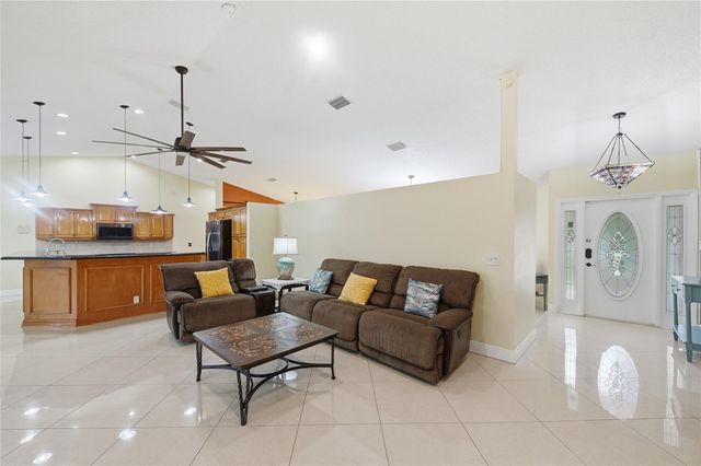 10949 NW 1st Manor, Coral Springs, FL 33071