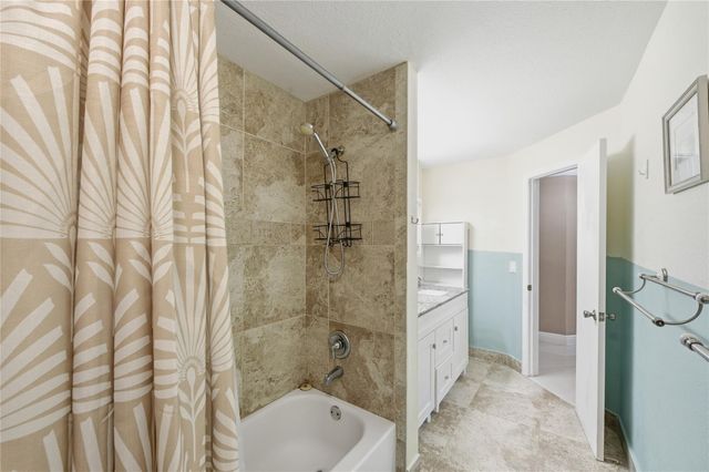 10949 NW 1st Manor, Coral Springs, FL 33071