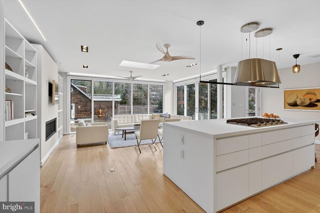 5801 POTOMAC AVE NW, Washington, DC 20016