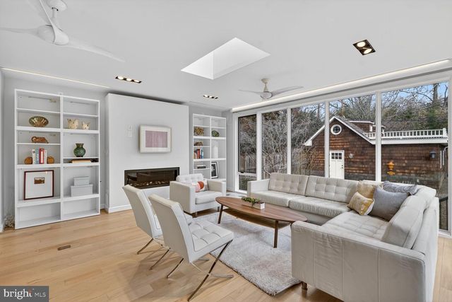 5801 POTOMAC AVE NW, Washington, DC 20016