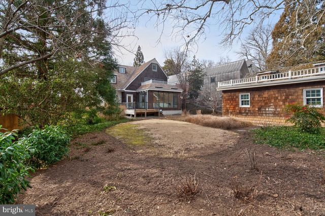 5801 POTOMAC AVE NW, Washington, DC 20016