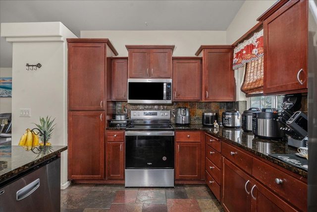 1515 E Beacon Ln, Spokane, WA 99217