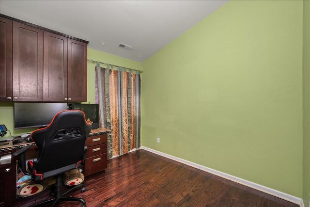 1515 E Beacon Ln, Spokane, WA 99217