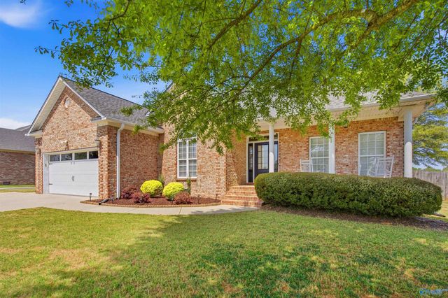 25833 Iron Gate Drive, Madison, AL 35756