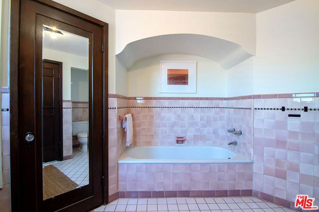 120 S Fuller Avenue, Los Angeles, CA 90036