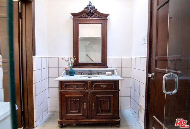 120 S Fuller Avenue, Los Angeles, CA 90036