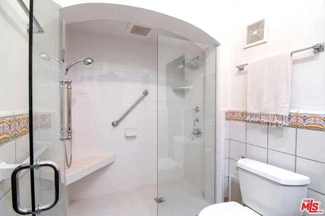 120 S Fuller Avenue, Los Angeles, CA 90036