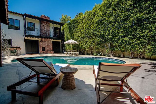 120 S Fuller Avenue, Los Angeles, CA 90036