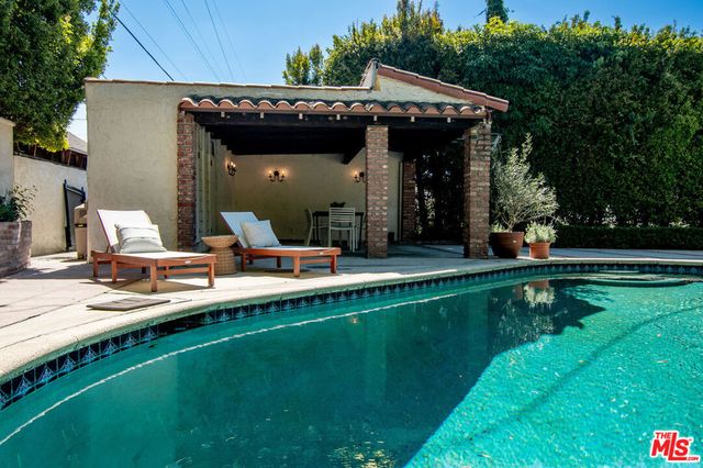 120 S Fuller Avenue, Los Angeles, CA 90036