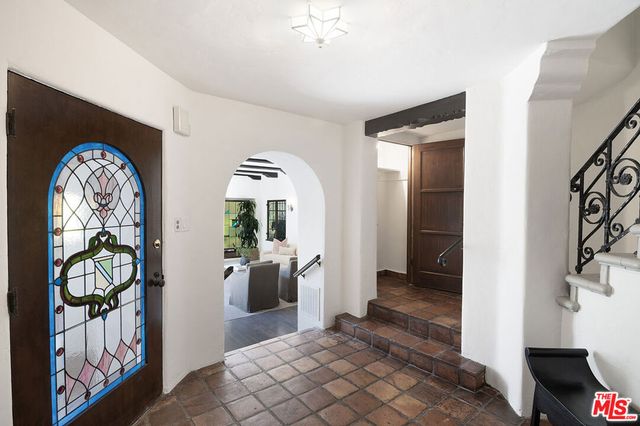 120 S Fuller Avenue, Los Angeles, CA 90036