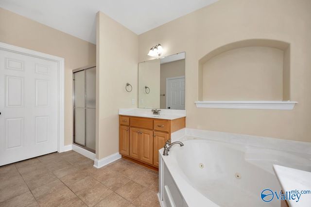 29863 Thunderpaw Drive, Harvest, AL 35749