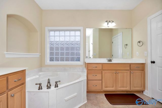 29863 Thunderpaw Drive, Harvest, AL 35749