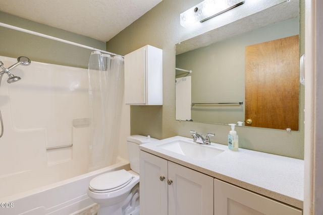 19487 Baker Road, Bend, OR 97702