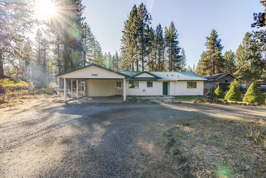 19487 Baker Road, Bend, OR 97702