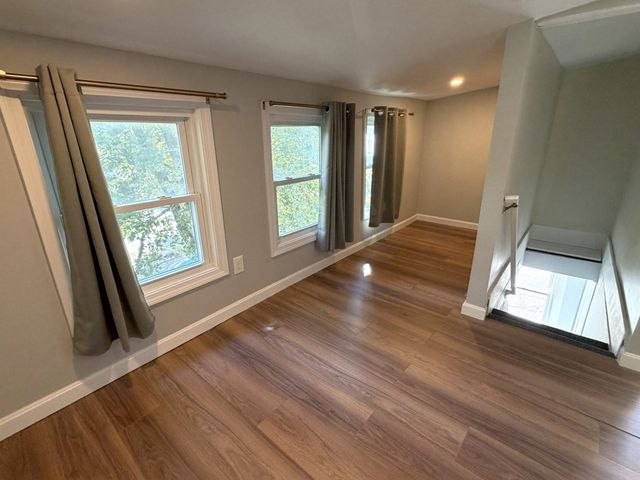 10 Metropolitan Ave, Ashland, MA 01721
