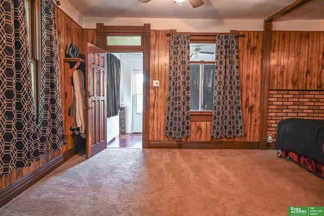 1911 W Street, Omaha, NE 68107
