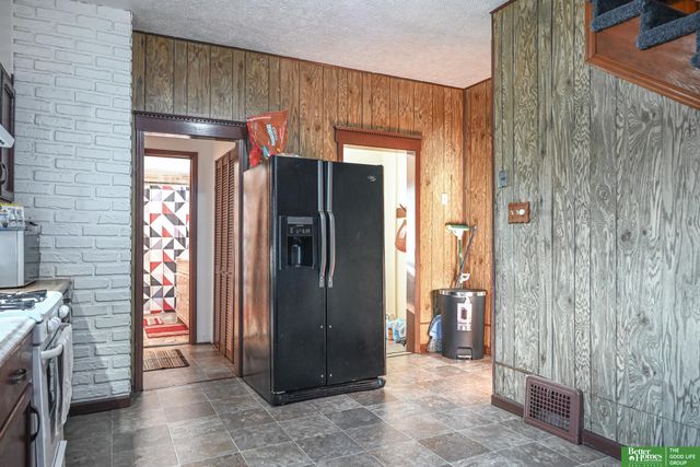 1911 W Street, Omaha, NE 68107