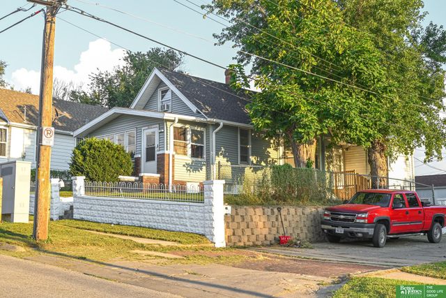 1911 W Street, Omaha, NE 68107