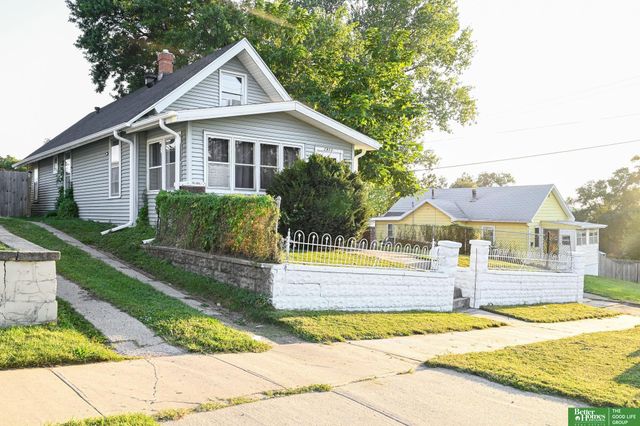 1911 W Street, Omaha, NE 68107