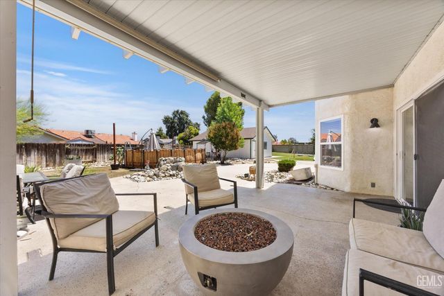 11404 Jimrik Avenue, Bakersfield, CA 93312