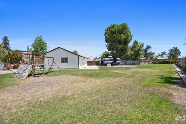 11404 Jimrik Avenue, Bakersfield, CA 93312