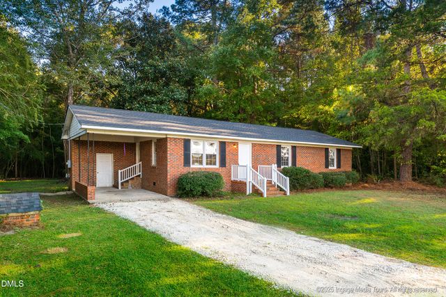305 British Road, Kinston, NC 28501
