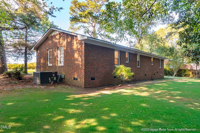 305 British Road, Kinston, NC 28501