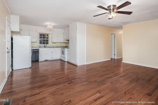 305 British Road, Kinston, NC 28501