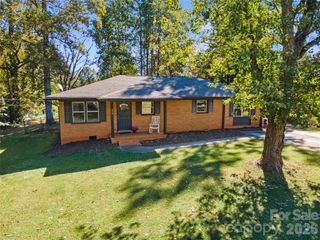 208 Park Road, Mount Holly, NC 28120