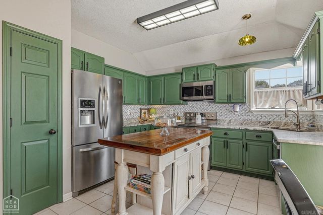 1209 Hidden Valley Drive, Jonesboro, AR 72404