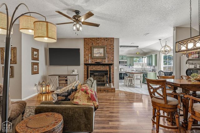 1209 Hidden Valley Drive, Jonesboro, AR 72404