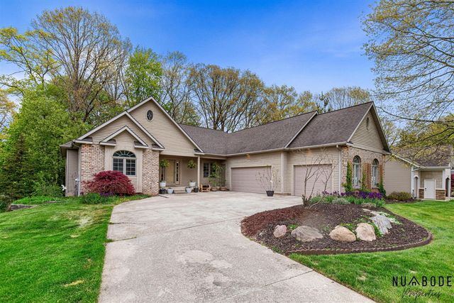 2333 Longmeadow Street, Grand Rapids, MI 49504