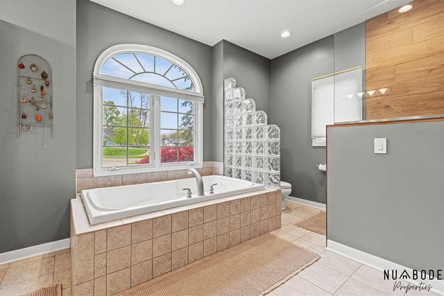 2333 Longmeadow Street, Grand Rapids, MI 49504