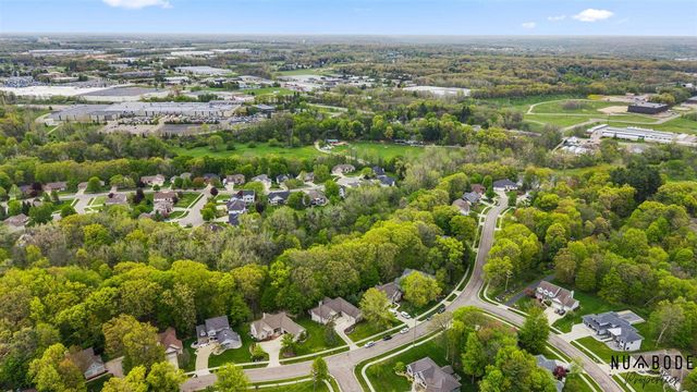 2333 Longmeadow Street, Grand Rapids, MI 49504