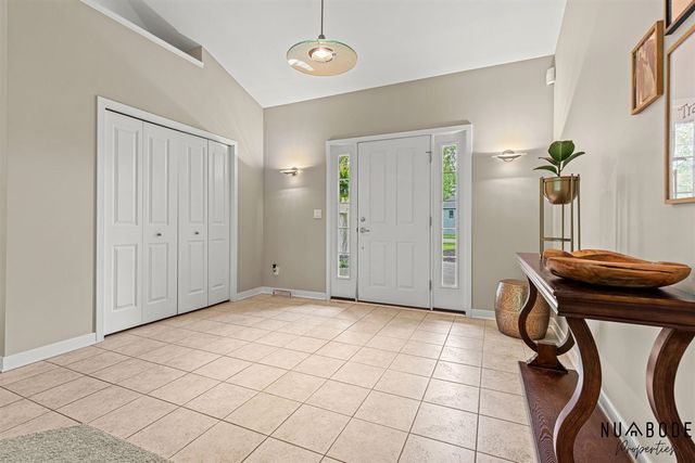 2333 Longmeadow Street, Grand Rapids, MI 49504