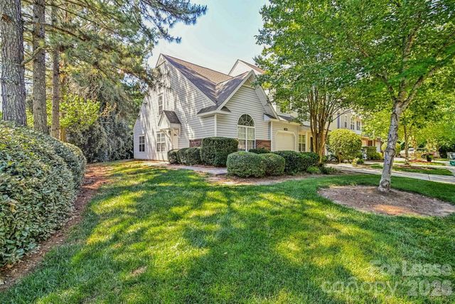 10630 Sleigh Bell Lane, Charlotte, NC 28216